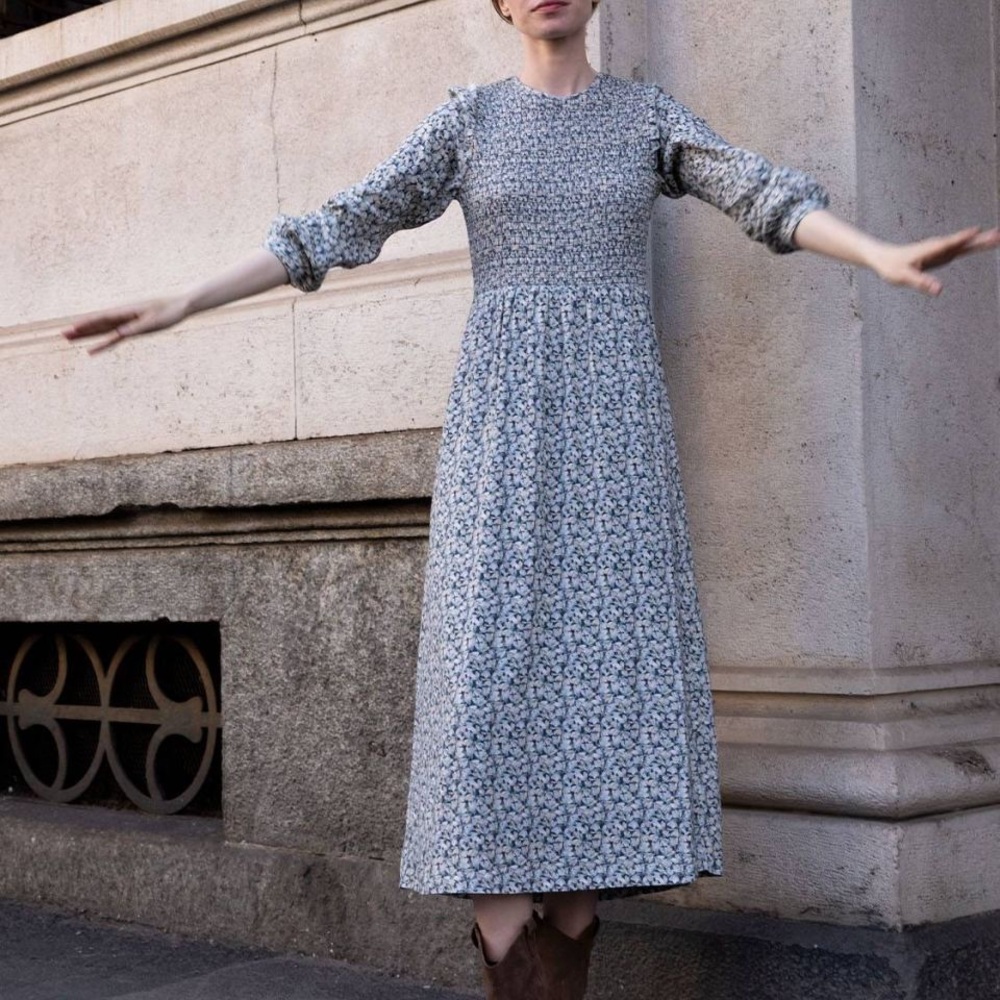 Indi & Cold Elegant Blue Long Sleeve Dress